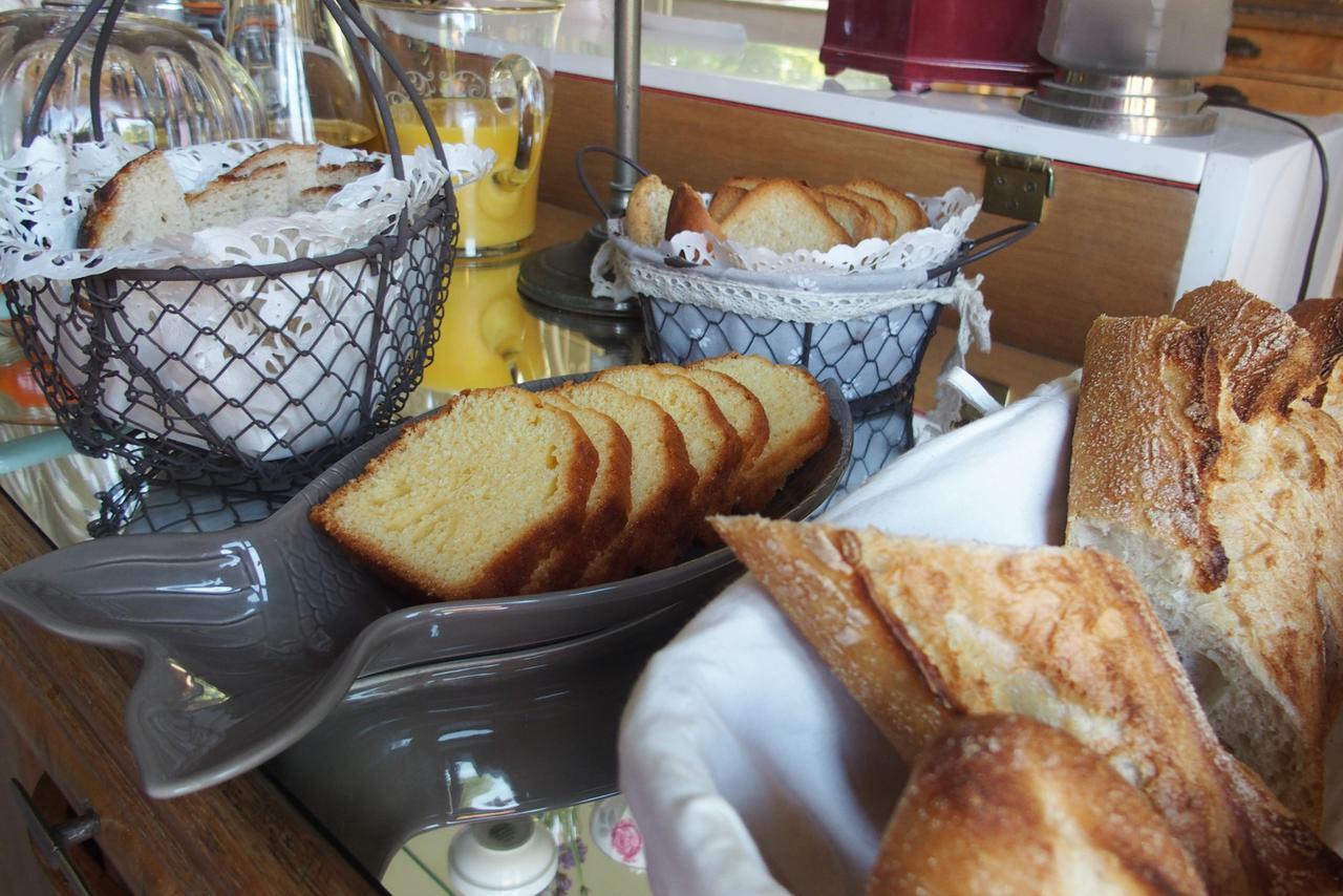 Manoir De Bois En Ardres Bed & Breakfast エクステリア 写真